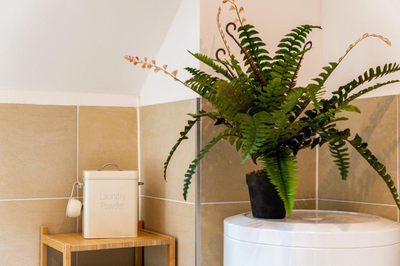Relax-Apartment - Sauna & Spacious, Garage, 105 M2 Muhlacker Bagian luar foto
